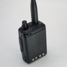 多功能按鍵式輸入頻率 UHF和VHF雙頻對講機