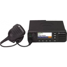 XiR M8668i 數碼車載對講機 VHF 全球
