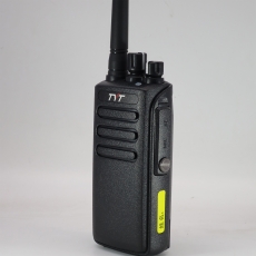 經濟數碼/模擬 雙模式對講機 5w專業商用機 極高頻VHF 外圍工程 運輸  地盤工程機 機身特別紮實耐用