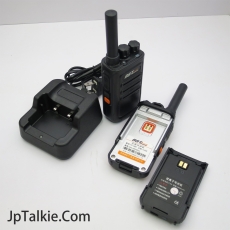 BBTone 迷你 輕巧 半專業2-5W UK licence-free two-way  輕巧 半專業2-5W UHF超高頻 建築物內對講機 雙PPT按鍵 USB直接電池充電及充座 身特別紮實