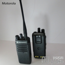 Motorola P6600i 數碼/模擬 雙模式 防爆款商用對講機 極高頻VHF 外圍建築工程 運輸  防水IP68 提高語音清晰 直通模式下雙時隙同時通話