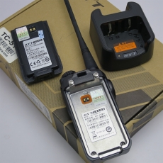 Hytera 海能達 TC510 中型模擬對講機 UHF 或 VHF 可選 身特別紮實 5W機