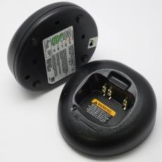 Motorola GP328充電座連變壓器 GP328 /GP88S Charger  AZPMTN4034A,PMTN4068A8219MTU03