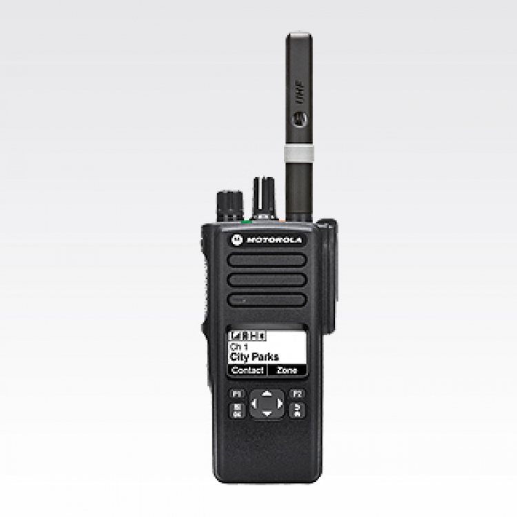 Motorola XiR P8628i 半鍵盤專業工程防爆系列 數碼專業對講機 支持藍牙 IP68 機身特別紮實耐用 UHF 或 VHF